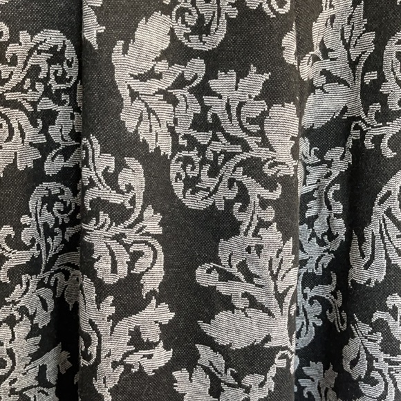 Monteau Black and grey floral top - Picture 2 of 5